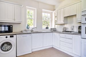 Kitchen- click for photo gallery